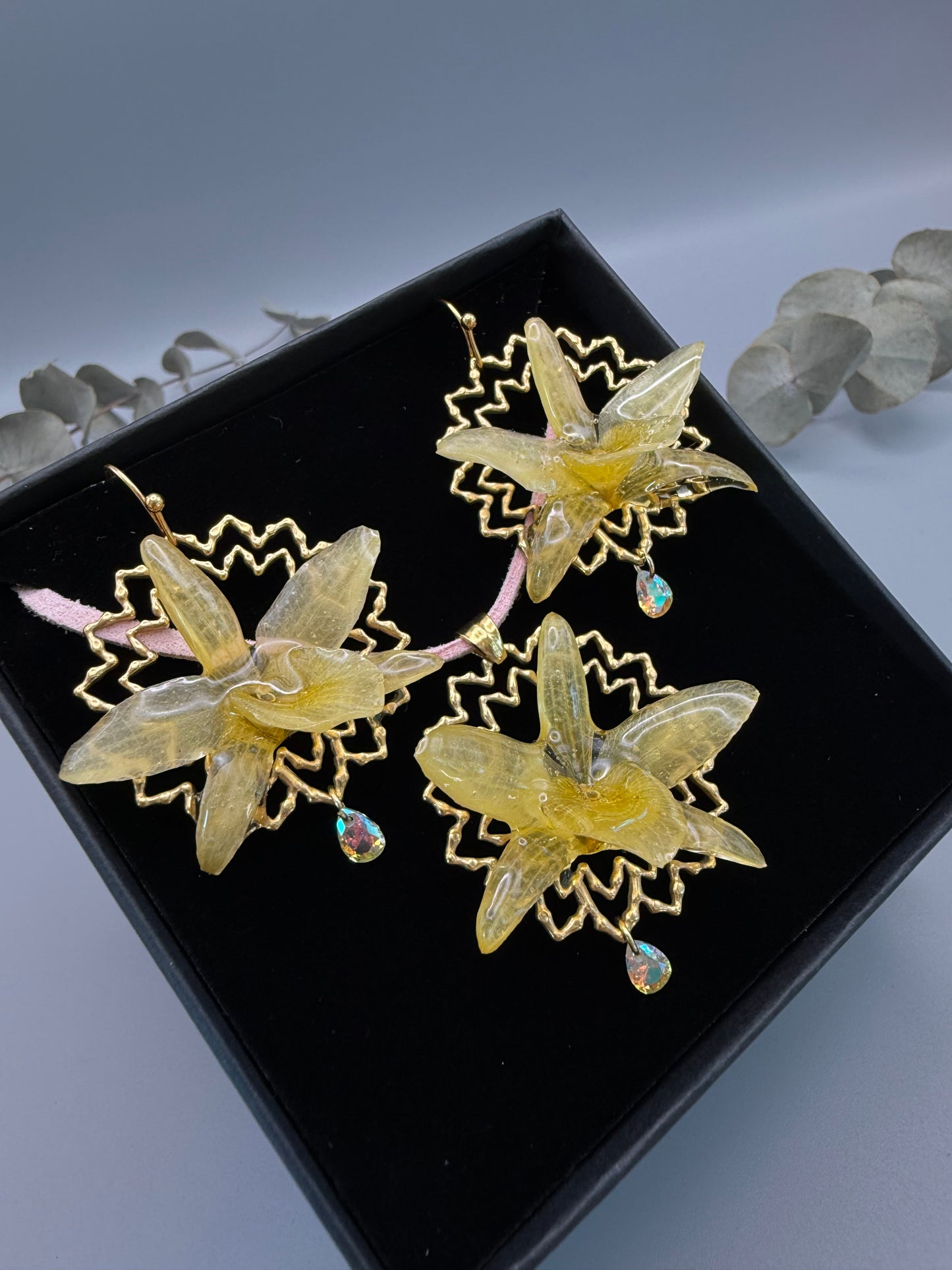 Golden Orchid Jewelry Set