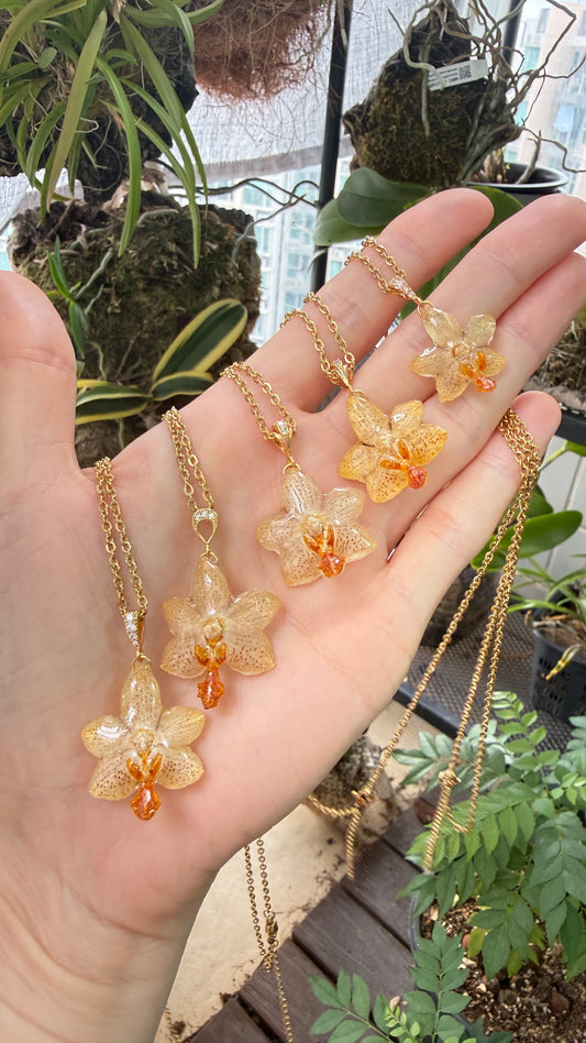 Mini Mark Orchid Pendant