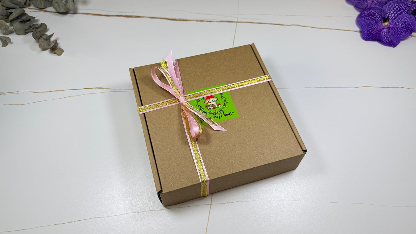 DIY UV Resin Jewelry Kit - Handmade Floral Craft Set with Video/ DIY 樹脂首飾套裝