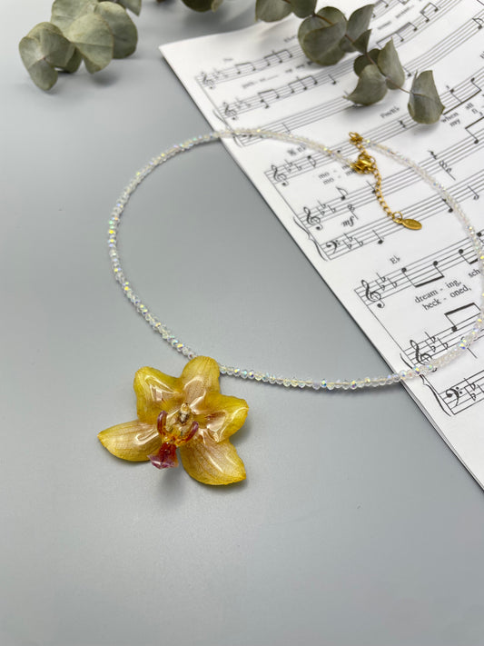 Necklace "Golden Bloom Grace"