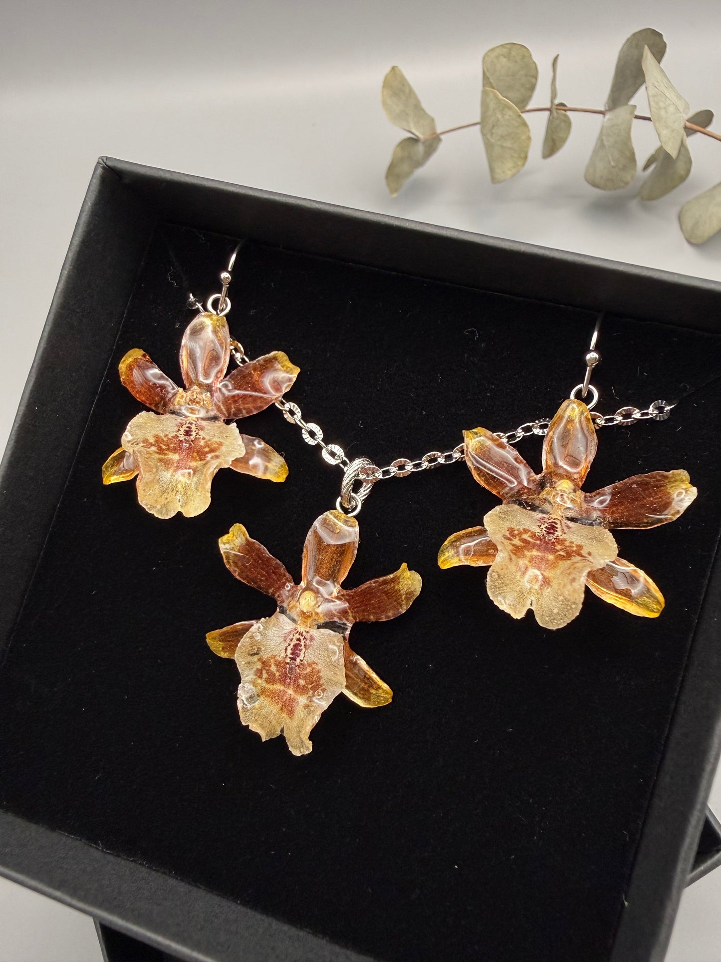 Orchid Jewelry Set🤎