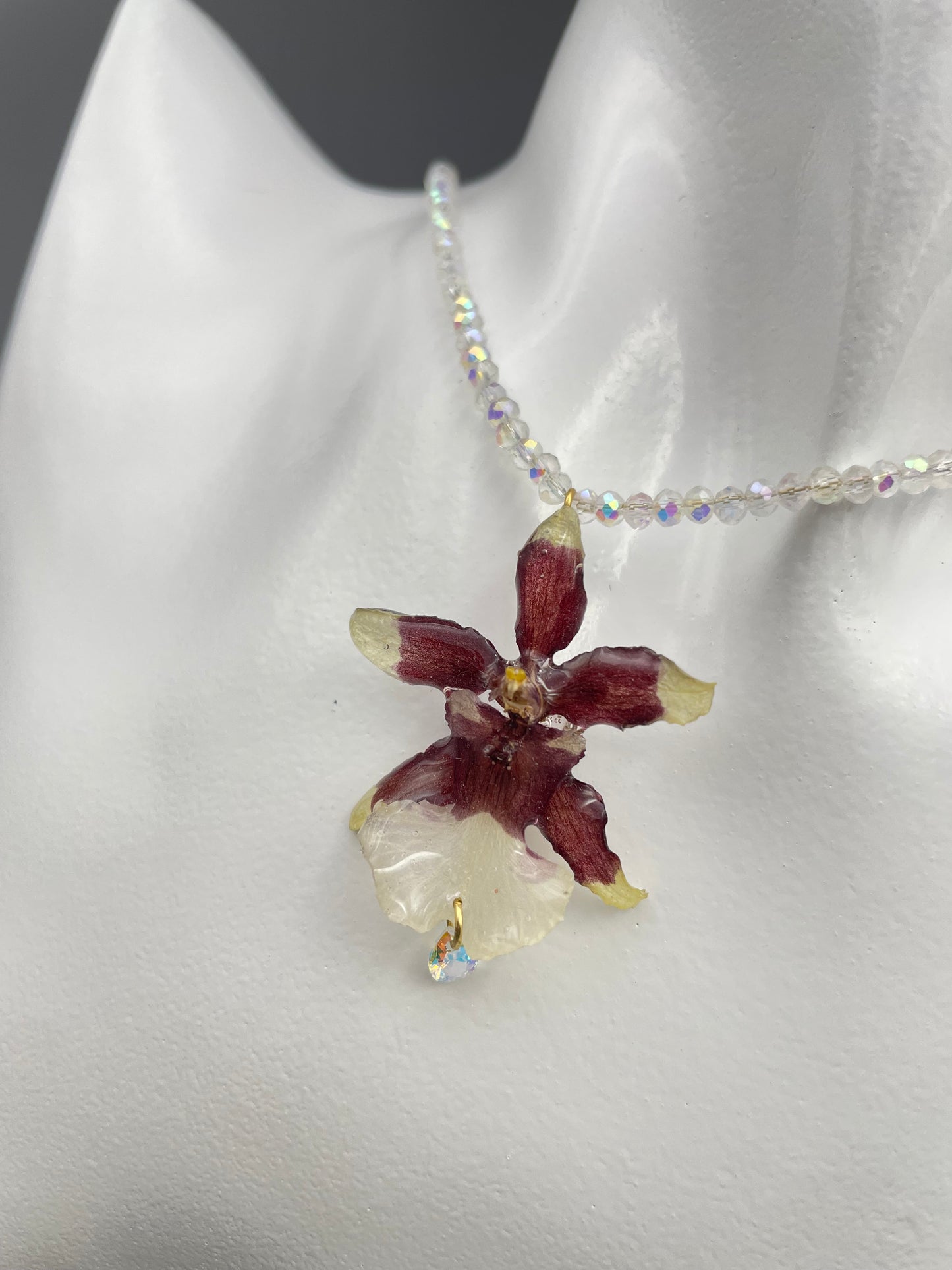Necklace "Orchid Radiance"