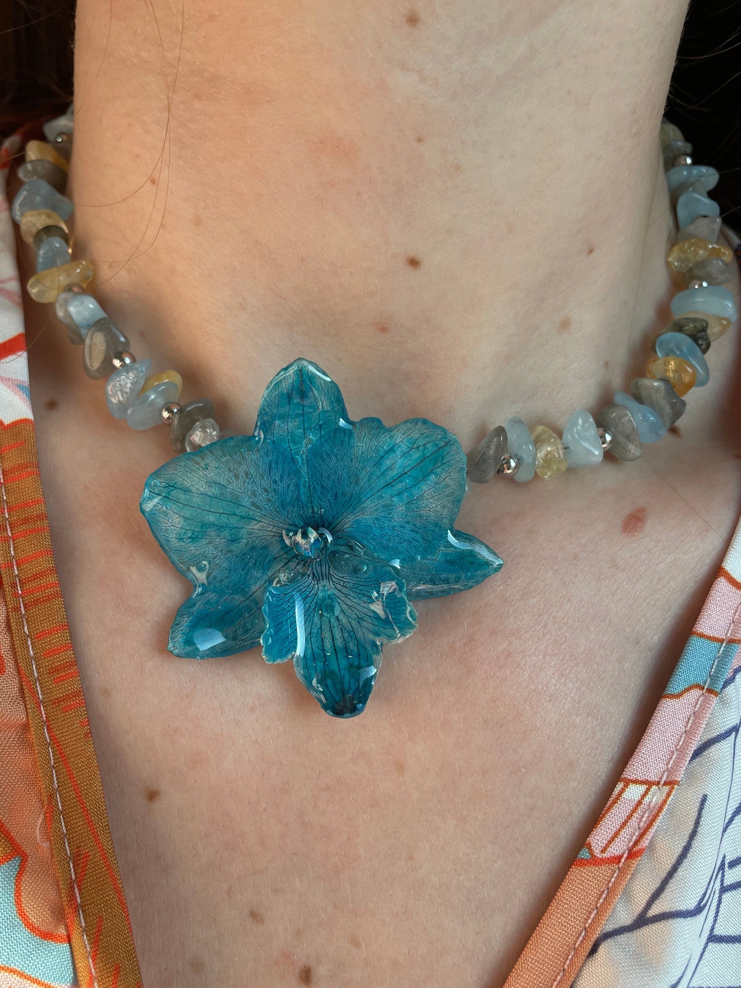 Sea Lagoon Real Orchid Necklace - Aquamarine & Labradorite