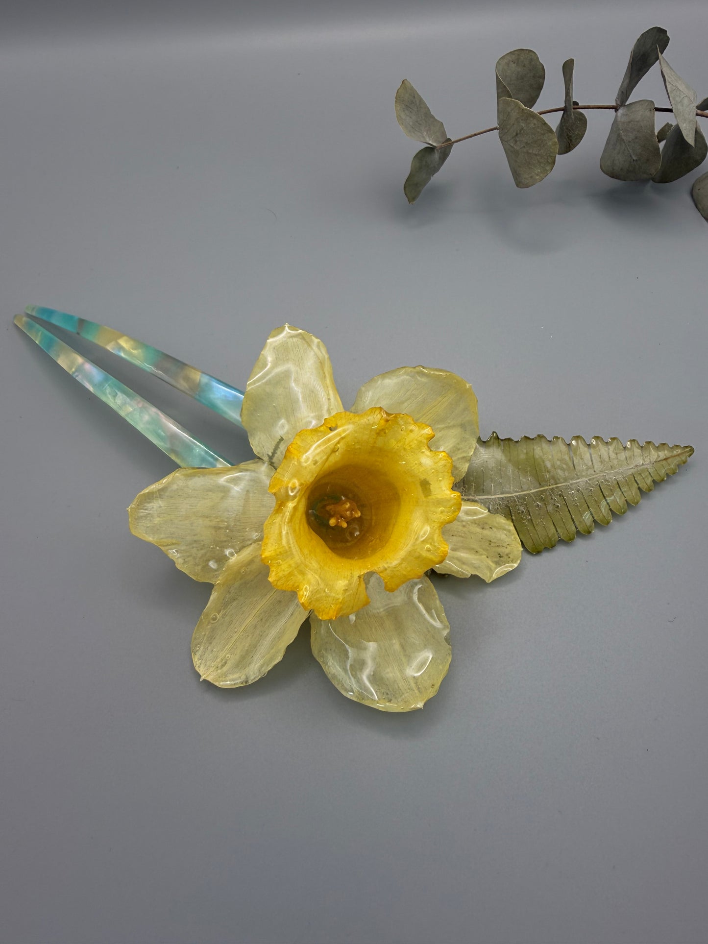Handmade Hairpin with Real Daffodil - Preserved Flower Accessory
