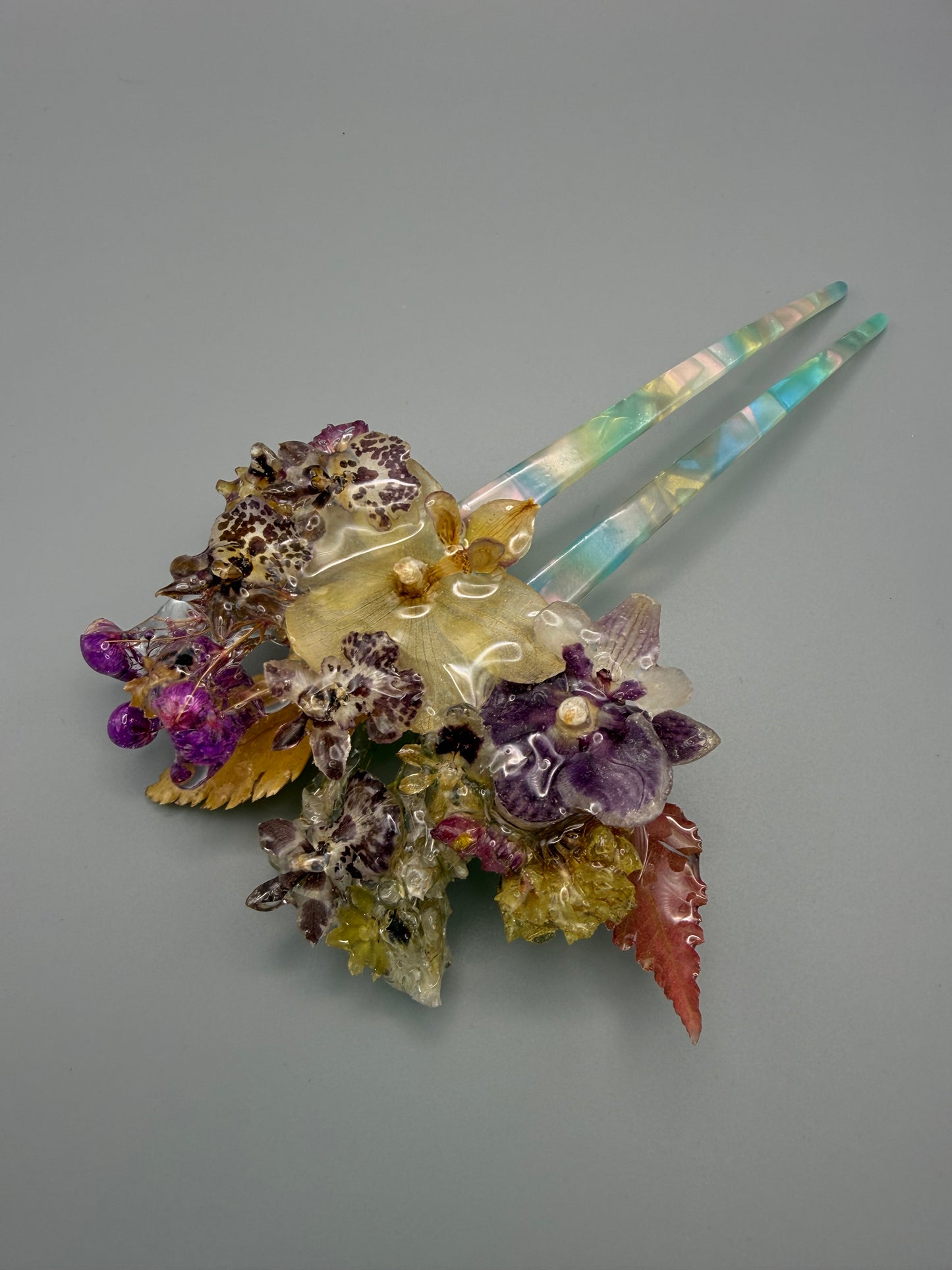 Elegant Floral Hair Clip - Handmade with Real Dried Flowers