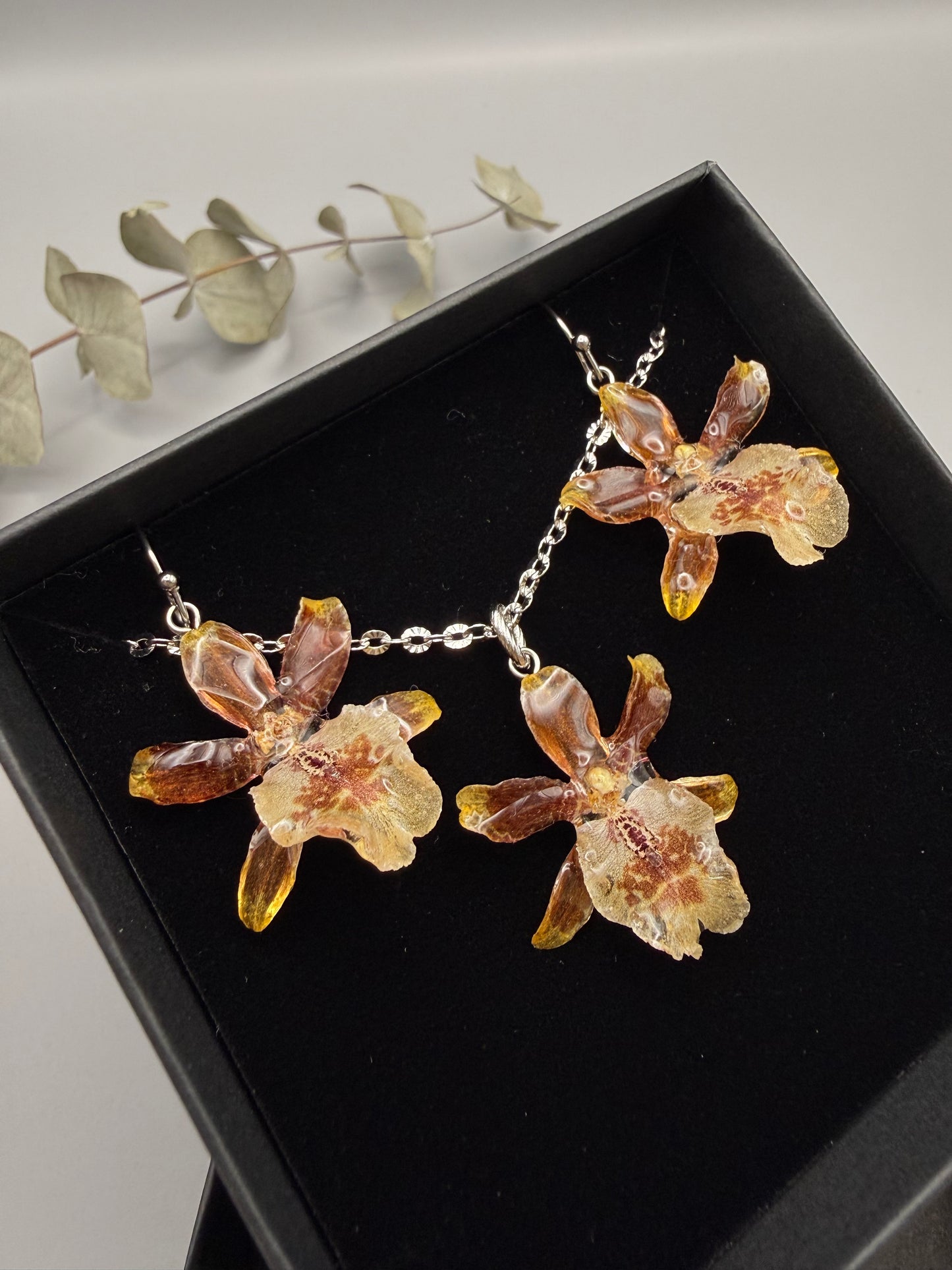 Orchid Jewelry Set🤎