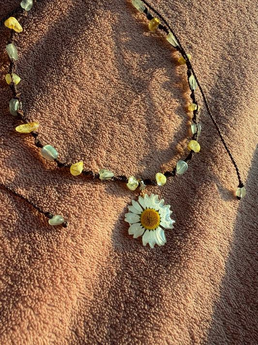 Daisy Necklace