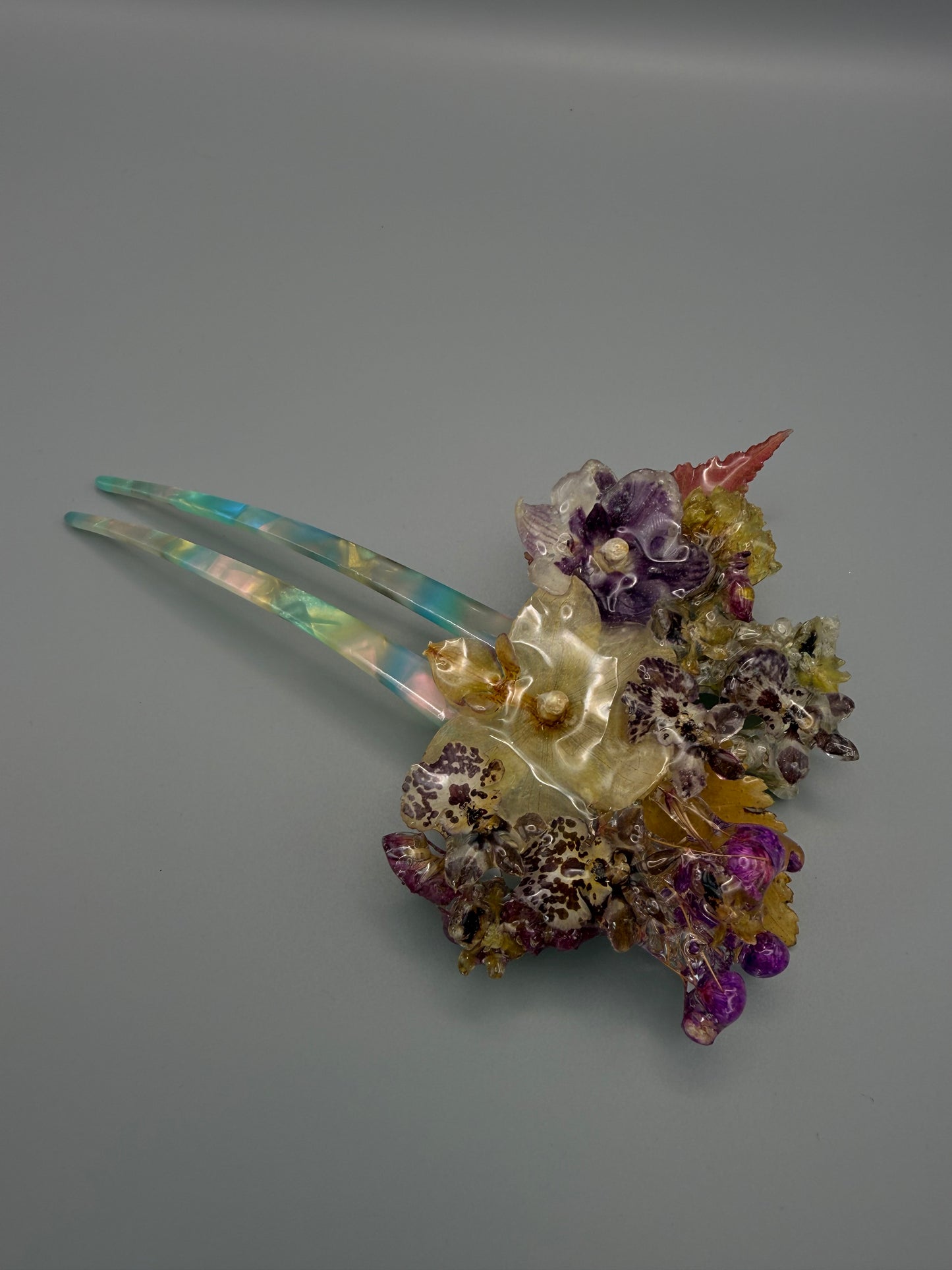Elegant Floral Hair Clip - Handmade with Real Dried Flowers