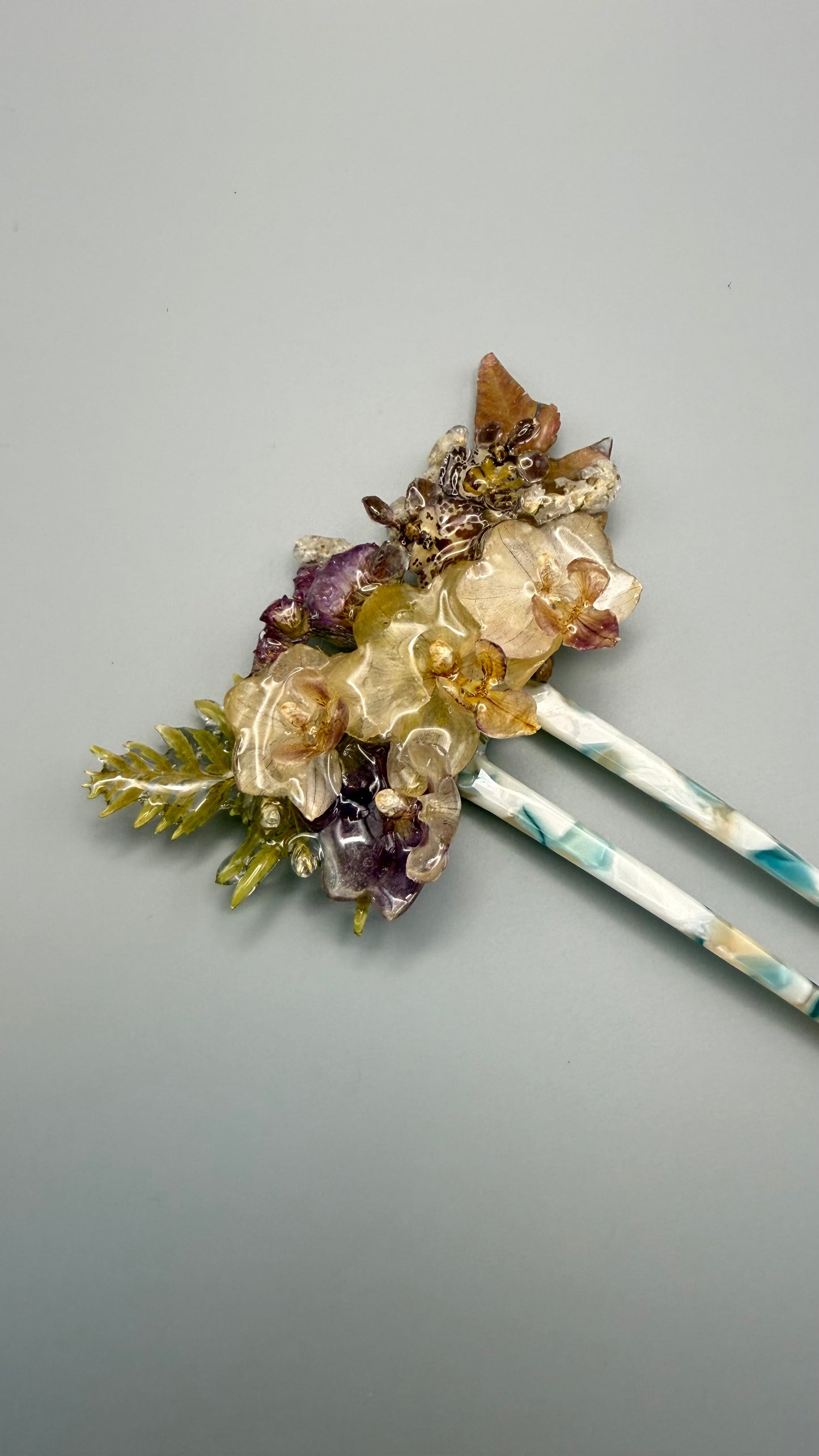 Orchid Garden Hair Stick - Real Dried Flower Resin
Art Accessory