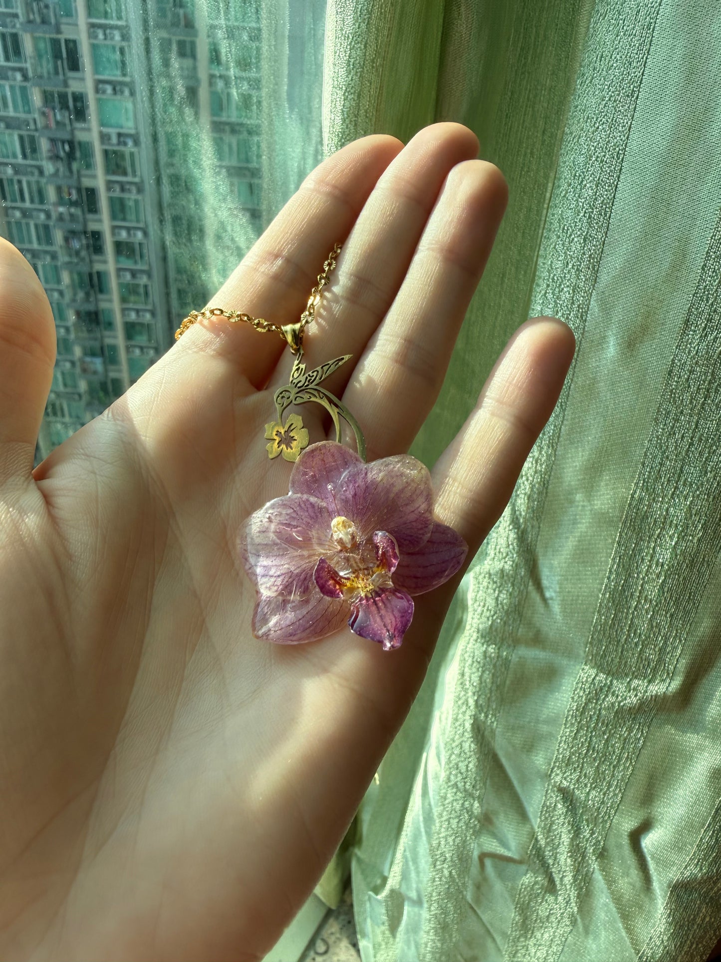 Hummingbird Real Orchid Pendant - Gold-Plated Flower Jewelry