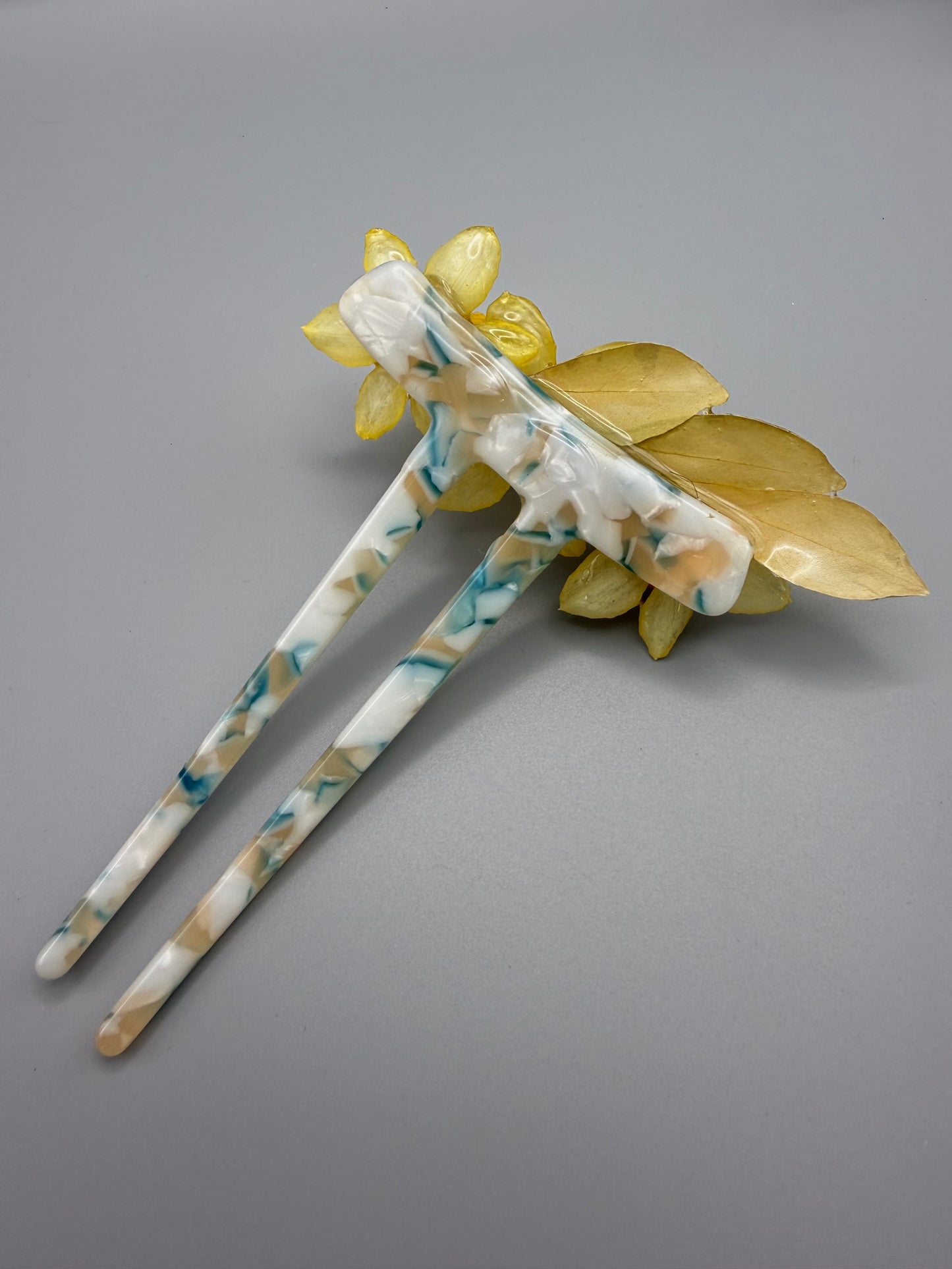 Hairpin with Real Daffodils