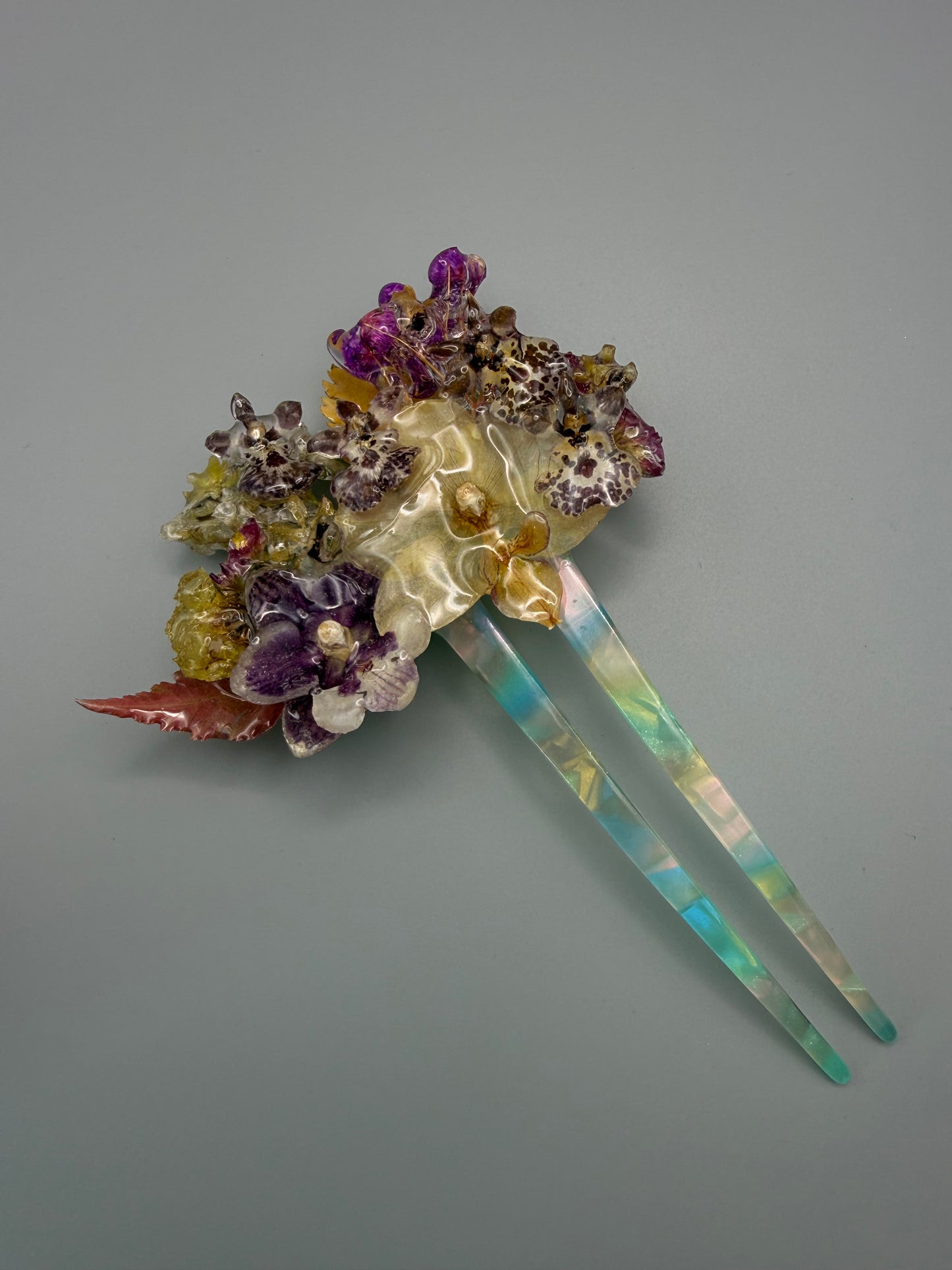 Elegant Floral Hair Clip - Handmade with Real Dried Flowers