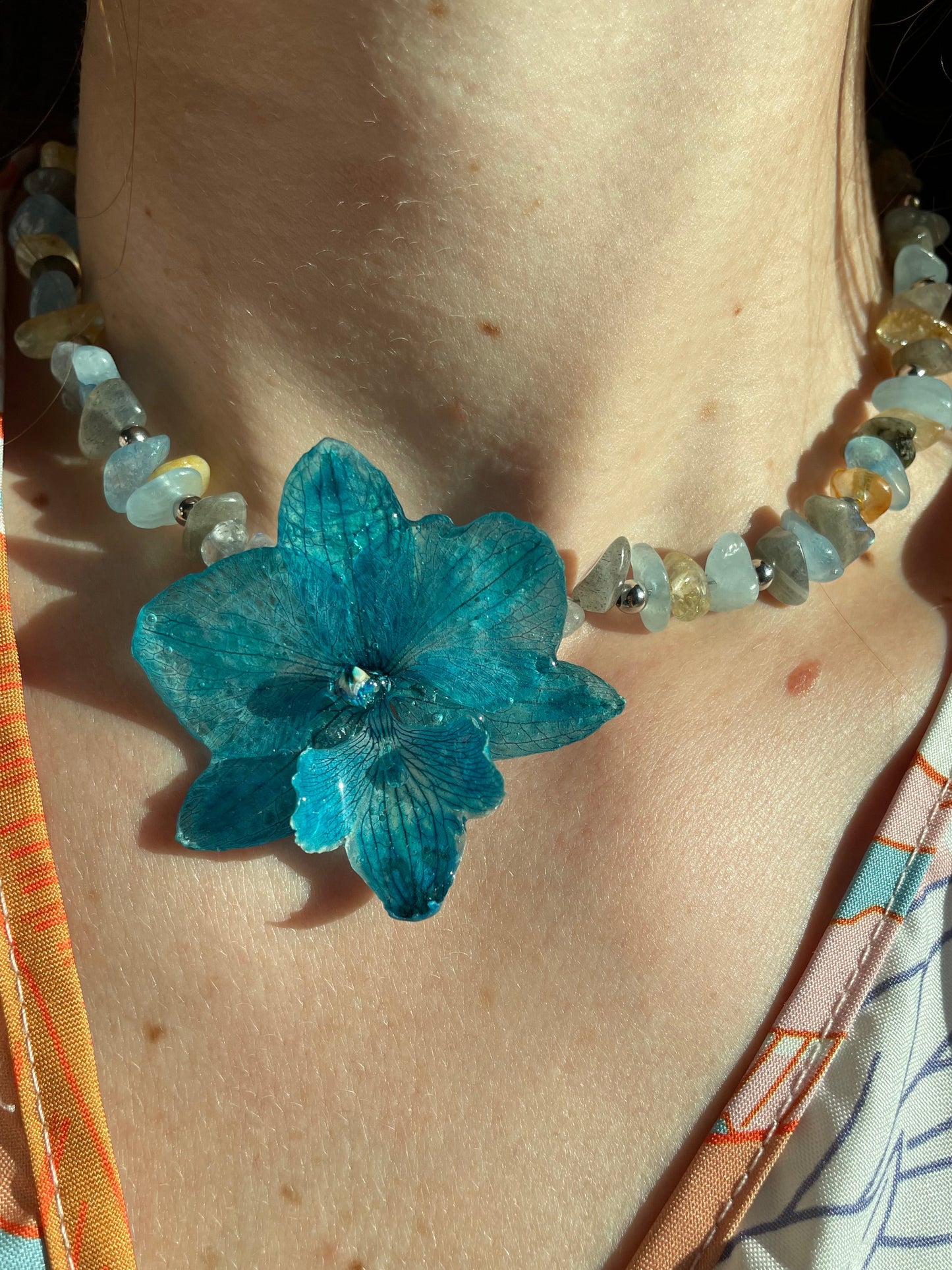 Sea Lagoon Real Orchid Necklace - Aquamarine & Labradorite